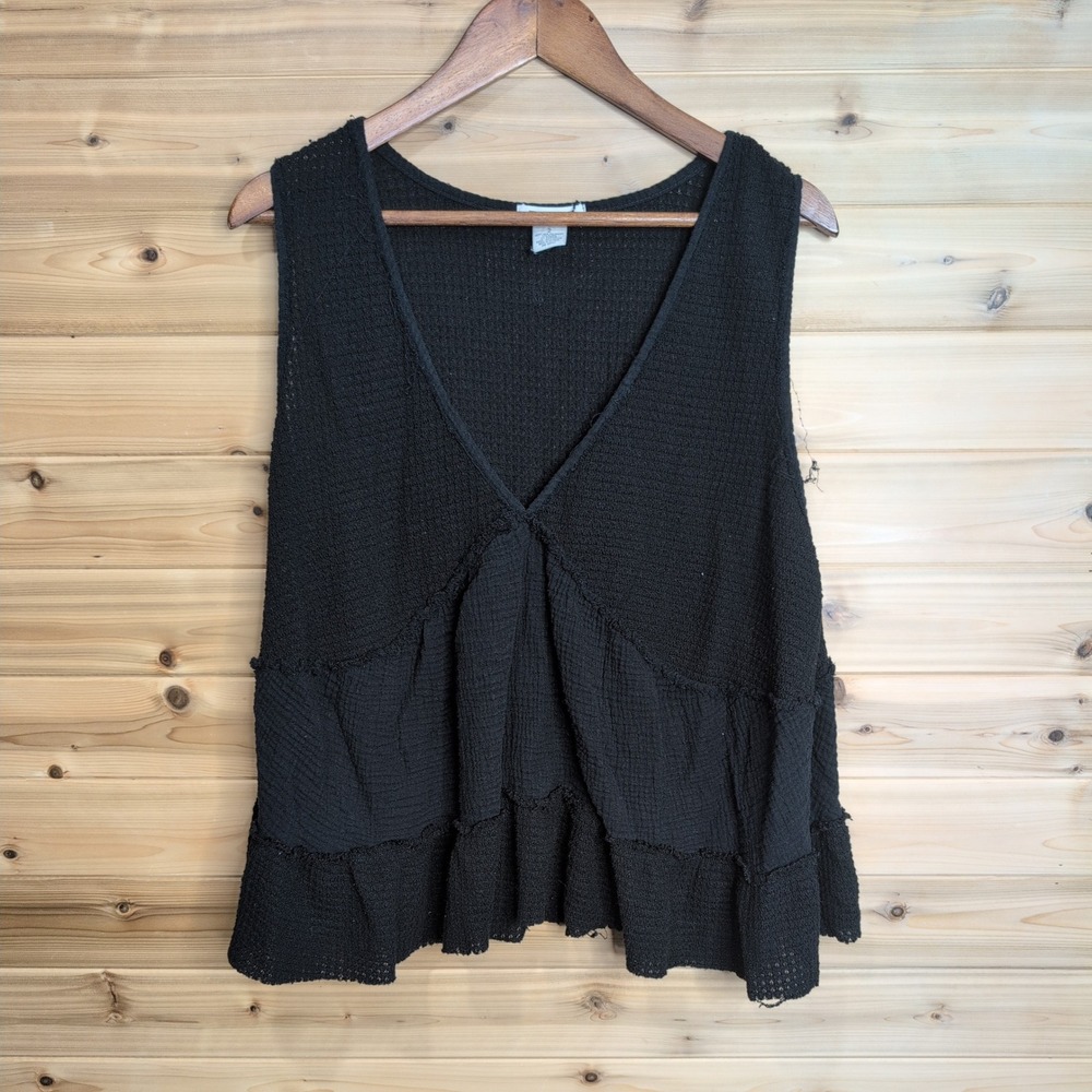 Torrid Festi Black Waffle Knit Tiered Ruffle Sleeveless Top V-Neck Boho Size 2